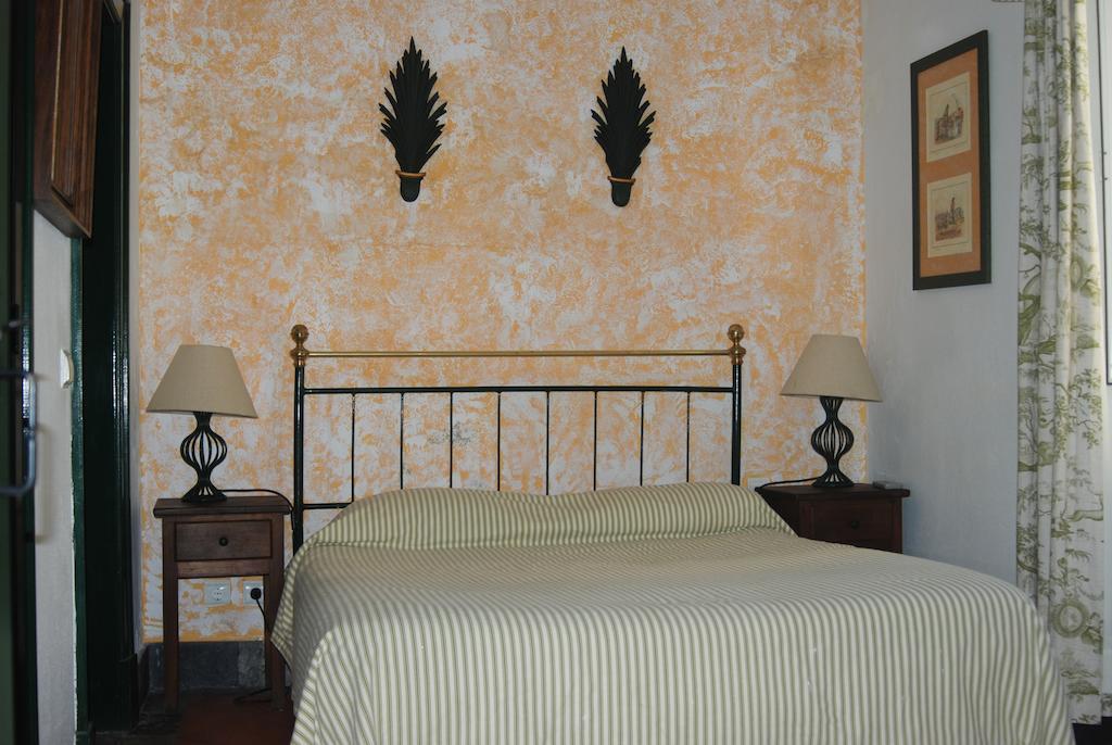 Herdade Da Samarra Hotel Viana do Alentejo Room photo